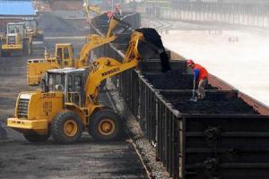 首列新疆至河西走廊 煤炭循環班列開行