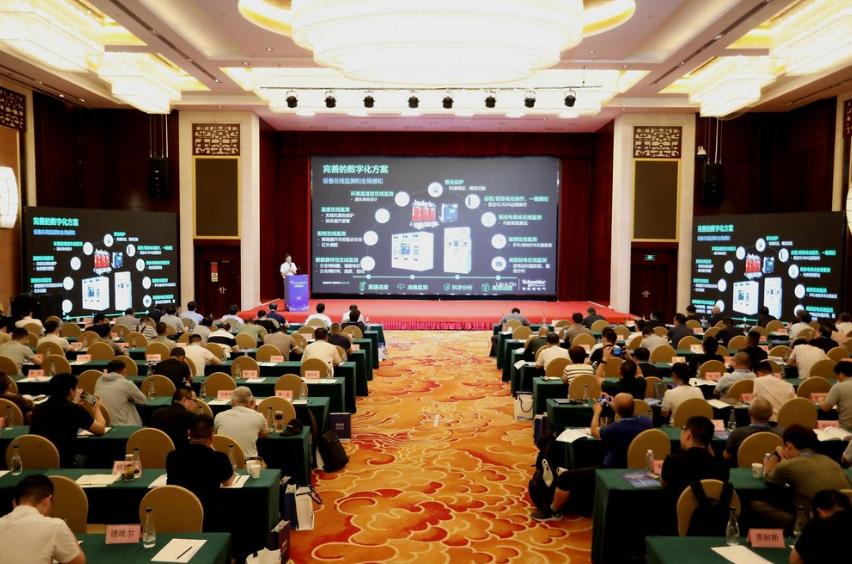 交通能源深度融合，施耐德電氣以綠智創新方案筑牢鐵路安全基石