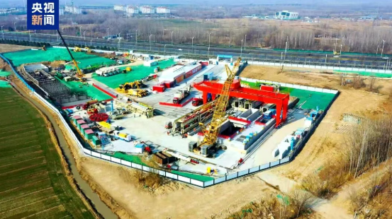 中國(guó)最長(zhǎng)的長(zhǎng)輸供熱管道貫通